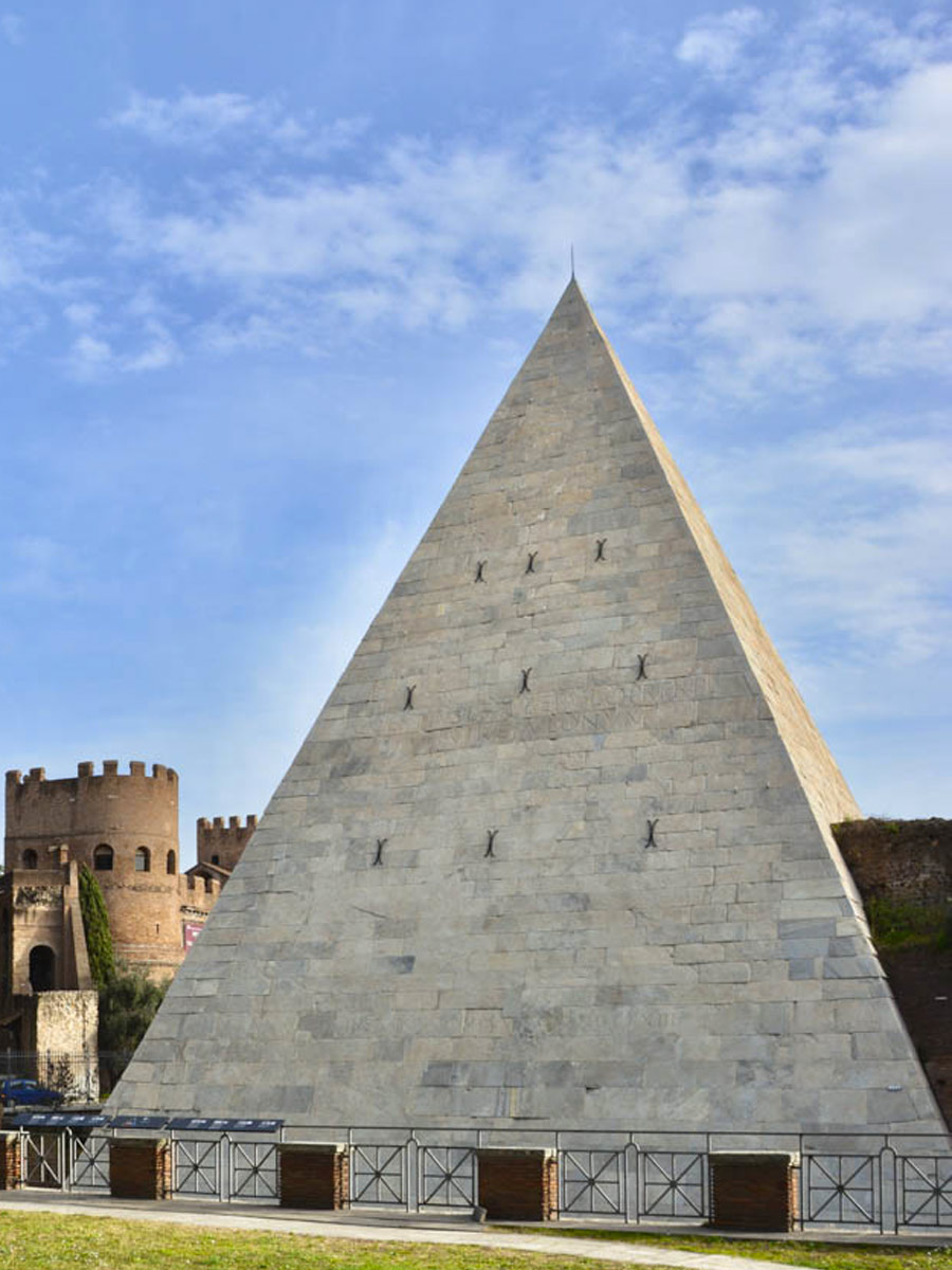 PIRAMIDE CESTIA