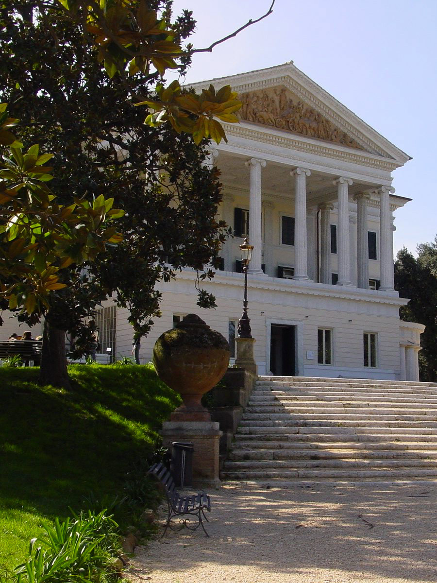 VILLA TORLONIA