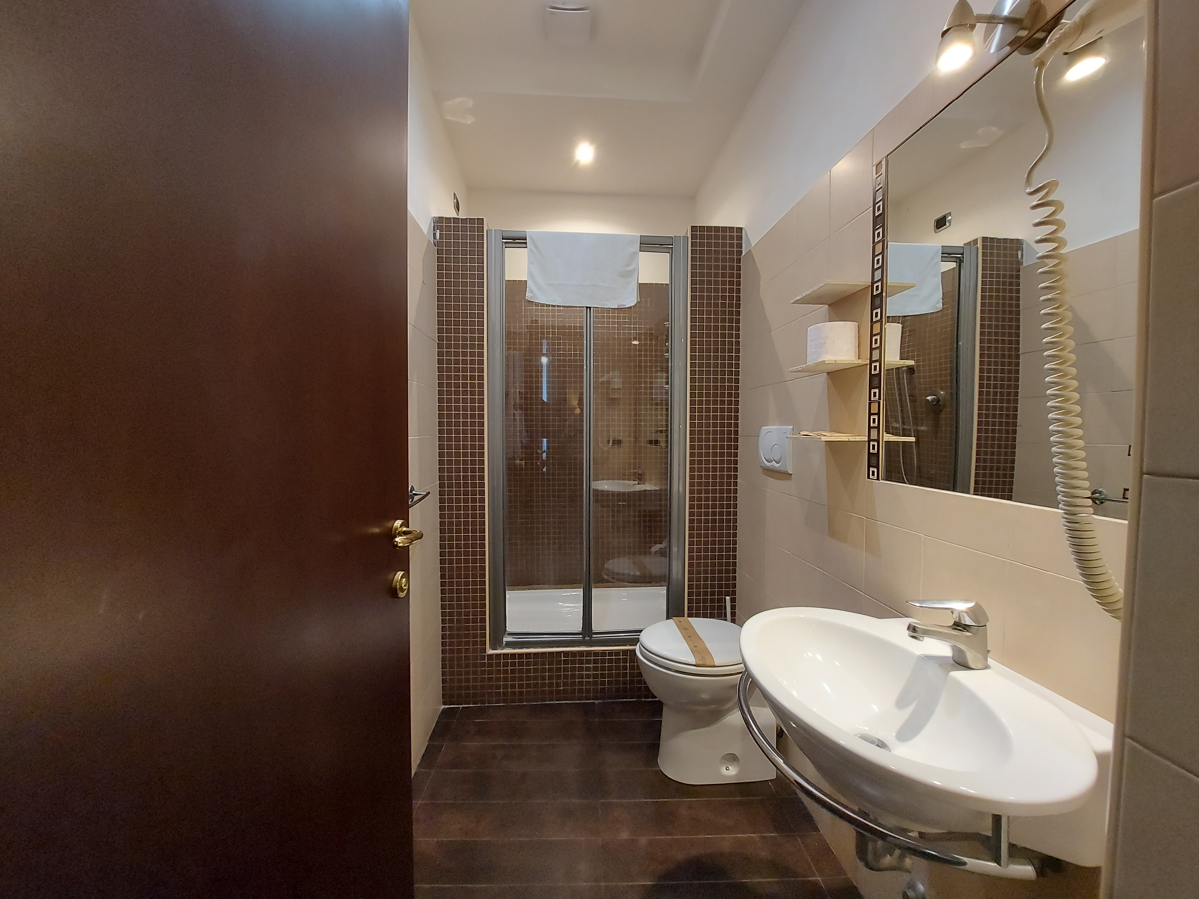 Annex Bath Room | Basilio 55 Rome